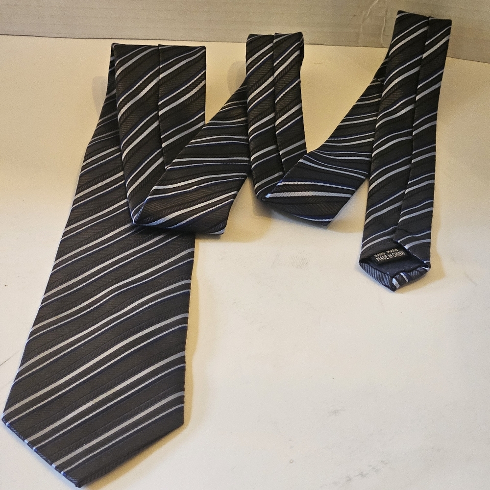 Weishang Mens Hand Tailored Blue/Gray Silk Tie EUC